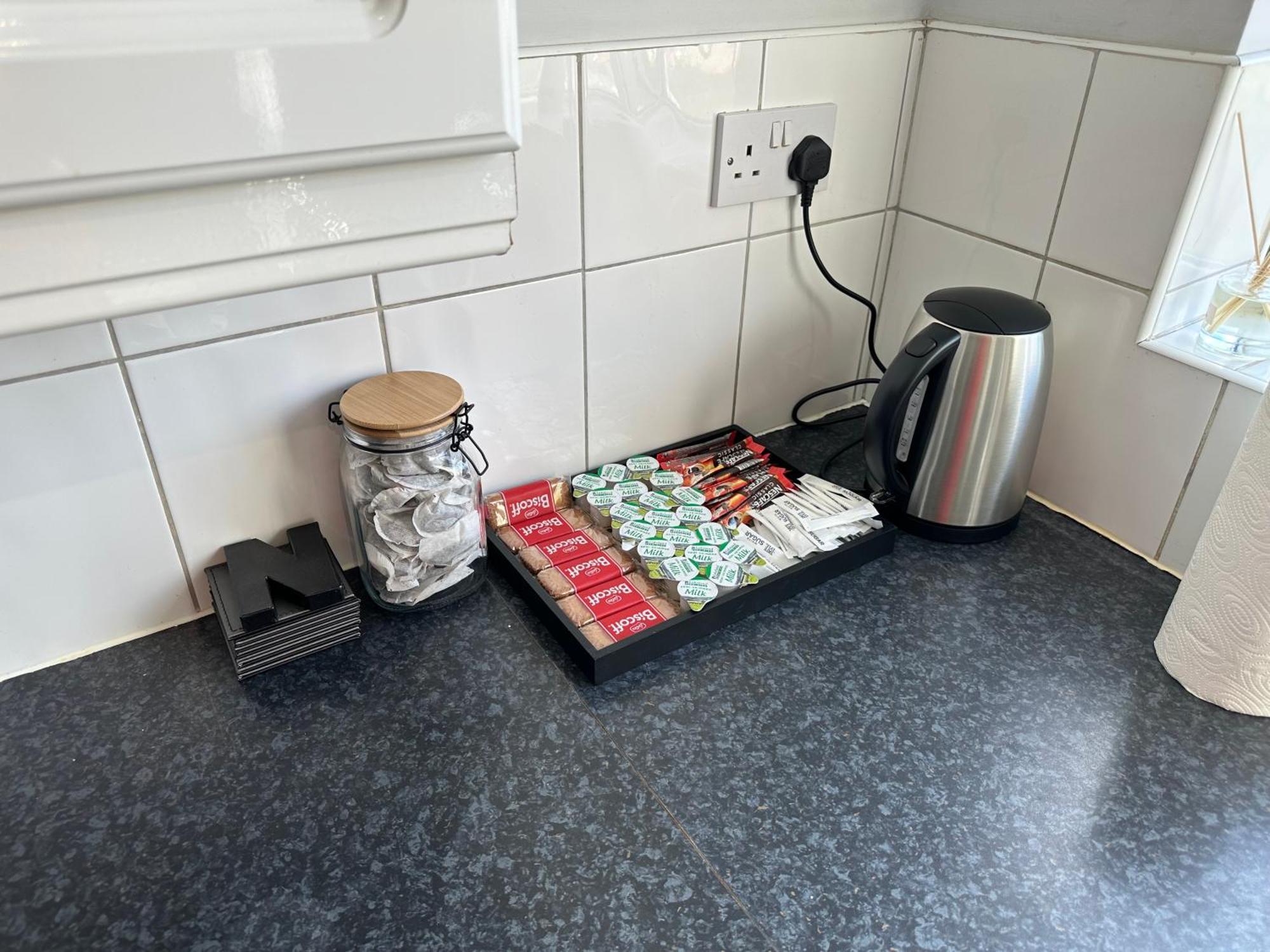 A Charming 3 Bed Home Next To Nec And Birmingham International Airport Marston Green Exteriör bild