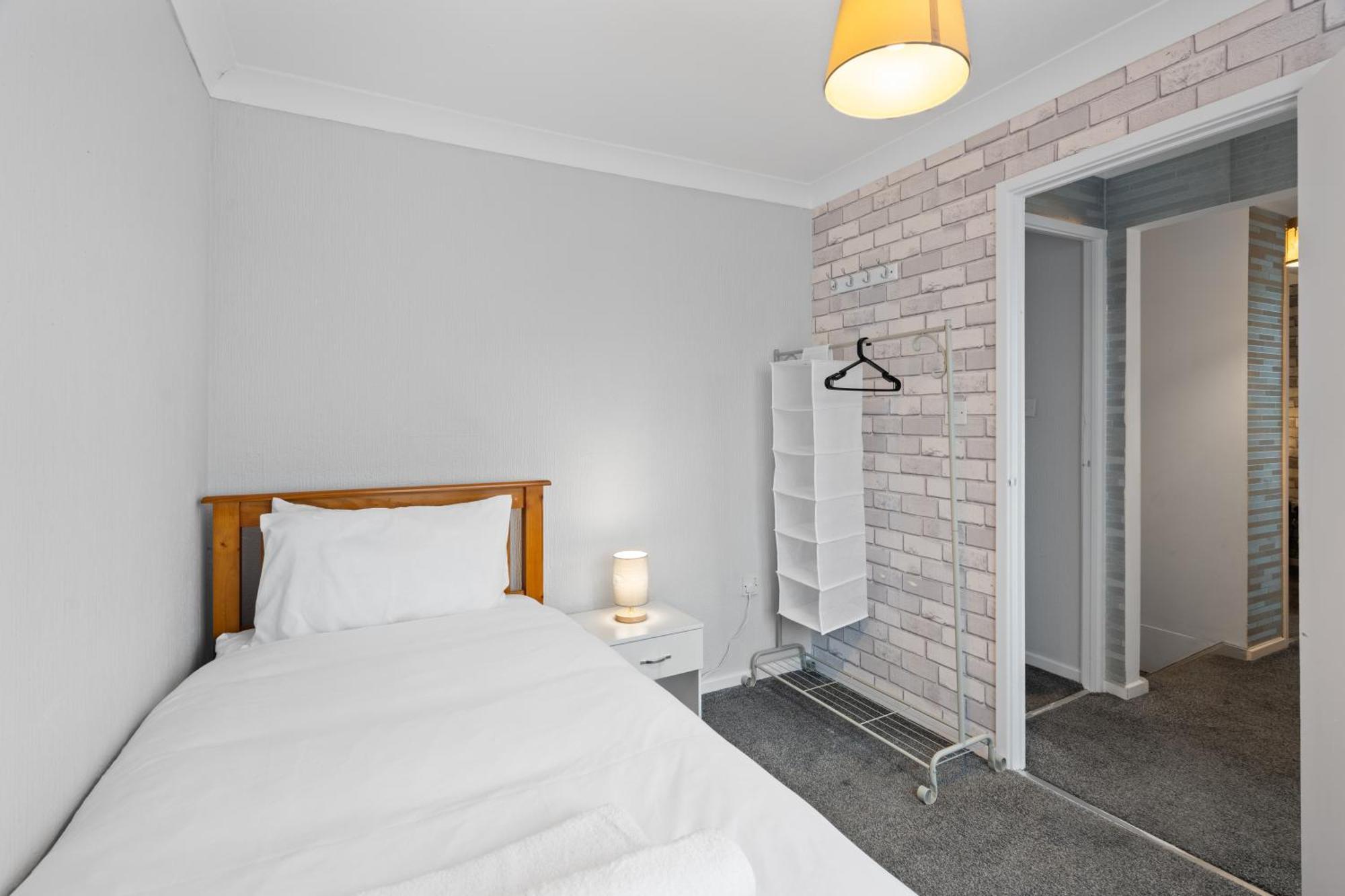 A Charming 3 Bed Home Next To Nec And Birmingham International Airport Marston Green Exteriör bild