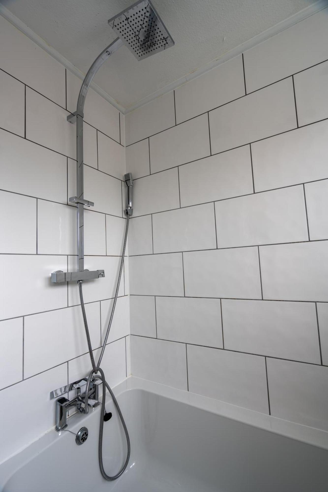 A Charming 3 Bed Home Next To Nec And Birmingham International Airport Marston Green Exteriör bild